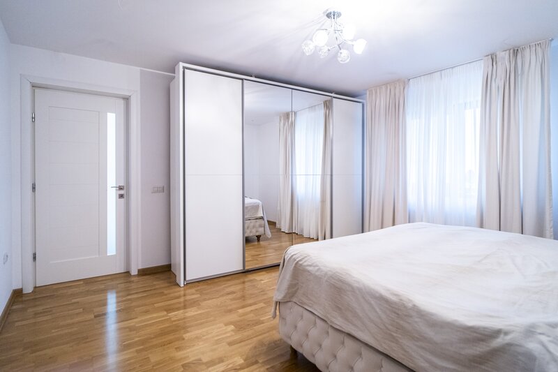 DRAGOMIRESTI VALE CASA 5 CAMERE, utilitati, drum asfaltat, COMISION 0%