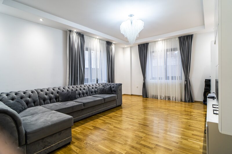 DRAGOMIRESTI VALE CASA 5 CAMERE, utilitati, drum asfaltat, COMISION 0%