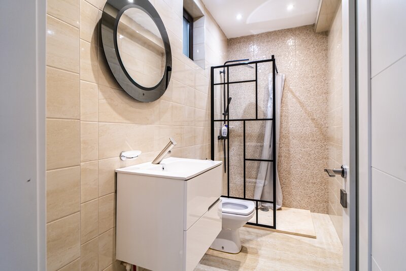 DRAGOMIRESTI VALE CASA 5 CAMERE, utilitati, drum asfaltat, COMISION 0%