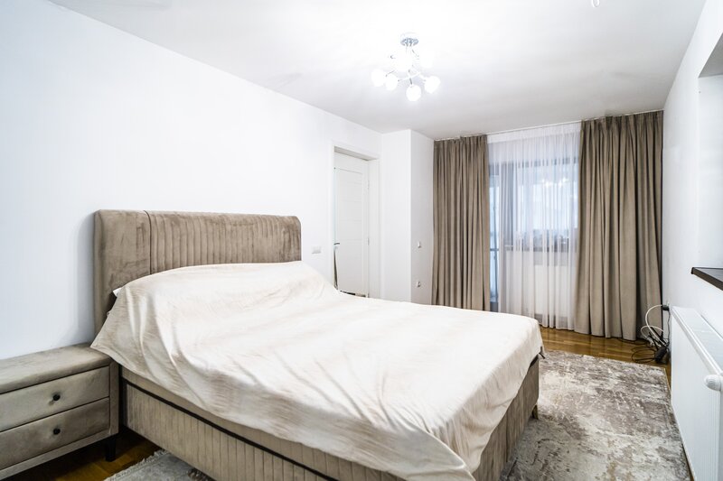 DRAGOMIRESTI VALE CASA 5 CAMERE, utilitati, drum asfaltat, COMISION 0%